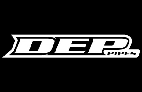 DEP è un’azienda inglese specializzata che dal 1978 costruisce esclusivamente marmitte e silenziatori per moto da competizione fuoristrada. Le marmitte si distinguono per l’omogeneità di distribuzione della potenza su tutto l’arco dei giri/motore essendo studiate per il motocross e per le piste europee. Sono disponibili anche alcuni modelli di marmitta realizzati con una lamiera di spessore rinforzato, tipicamente per uso enduristico. 