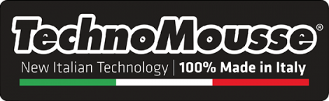 TECHNOMOUSSE È LA PRIMA AZIENDA AD INTRODURRE NEL MERCATO OFF-ROAD UN RIVOLUZIONARIO TIPO DI MOUSSE CHE OLTRE AD ESSERE PERFORMANTE, NON PRESENTA ALCUNA DATA DI SCADENZA.
DOPO UNA LUNGA FASE DI RICERCA SUI MATERIALI ED UN MINUZIOSO PROCESSO DI TEST, TECHNOMOUSSE È RIUSCITA A METTERE A PUNTO UNA MOUSSE PARTICOLARMENTE RESISTENTE ALL’USURA E AL DETERIORAMENTO LEGATO AGLI AGENTI ESTERNI, DA QUELLI DI TIPO METEREOLOGICO FINO ALLE ALTE TEMPERATURE. 