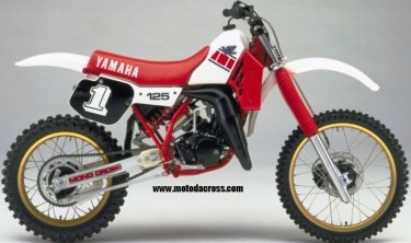 YAMAHA YZ 125