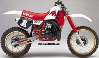 YAMAHA YZ 250