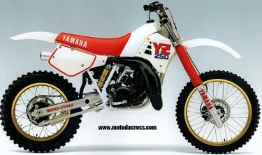 YAMAHA YZ 250