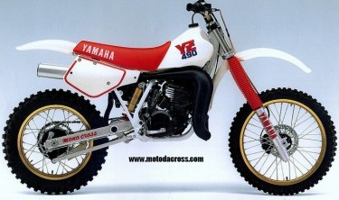 YAMAHA YZ 490